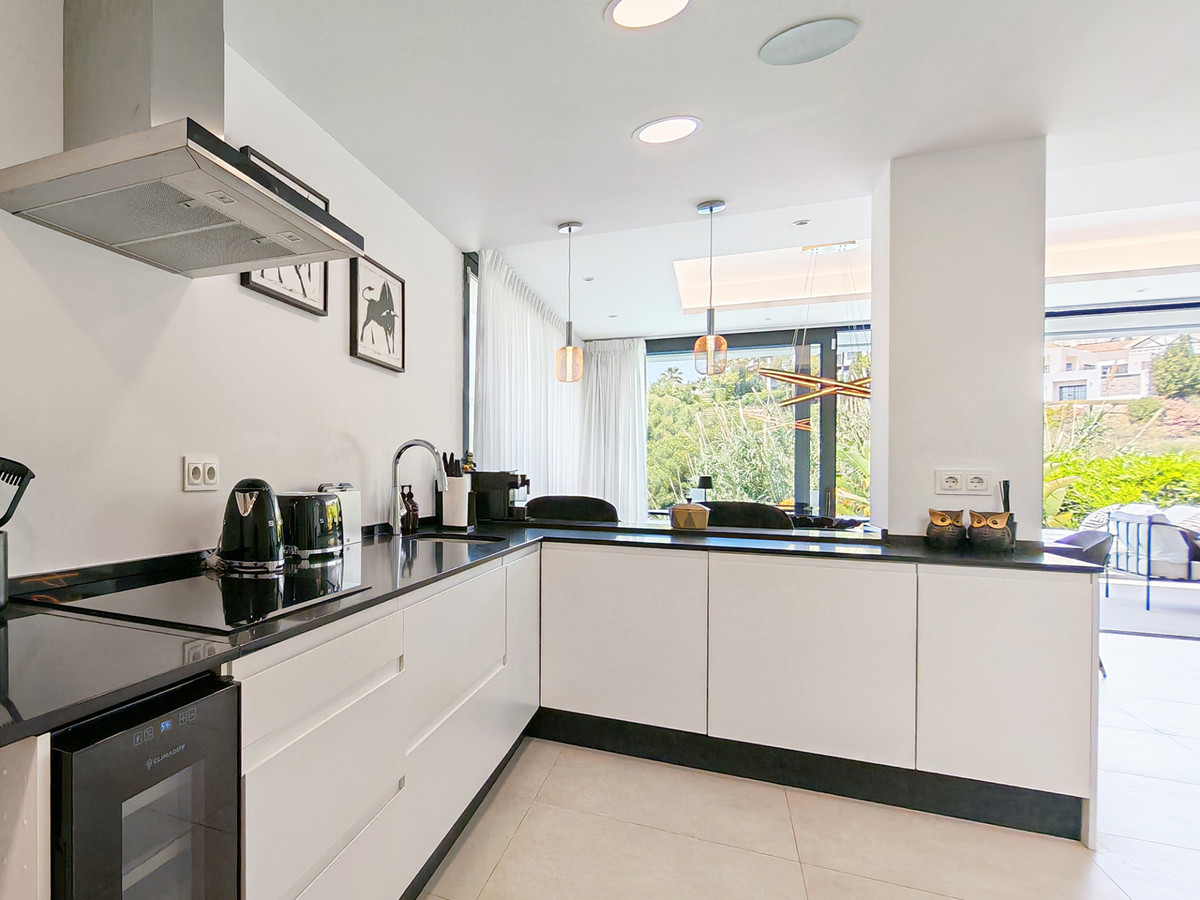 Huis te koop in Estepona | 5 slaapkamers H5367400