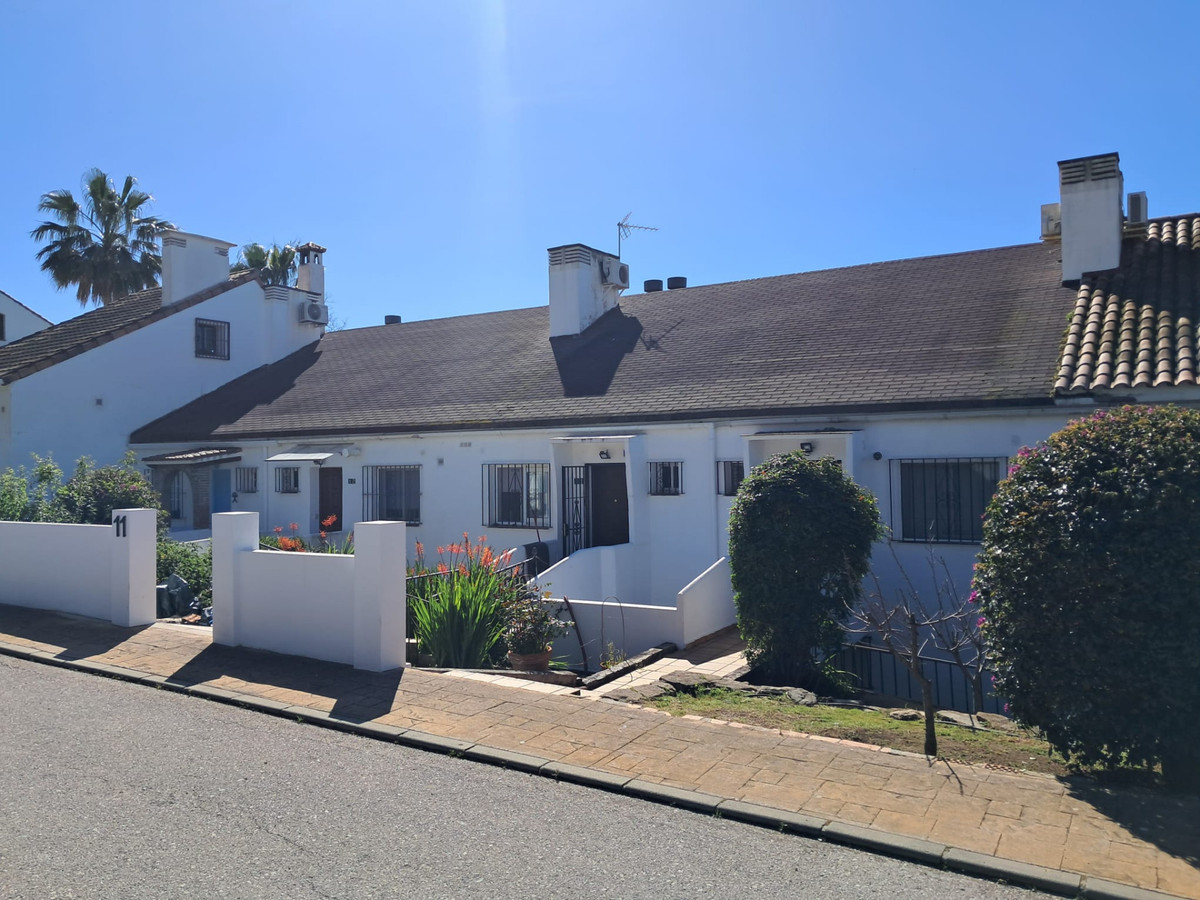 Huis te koop in Estepona | 3 slaapkamers H5367463