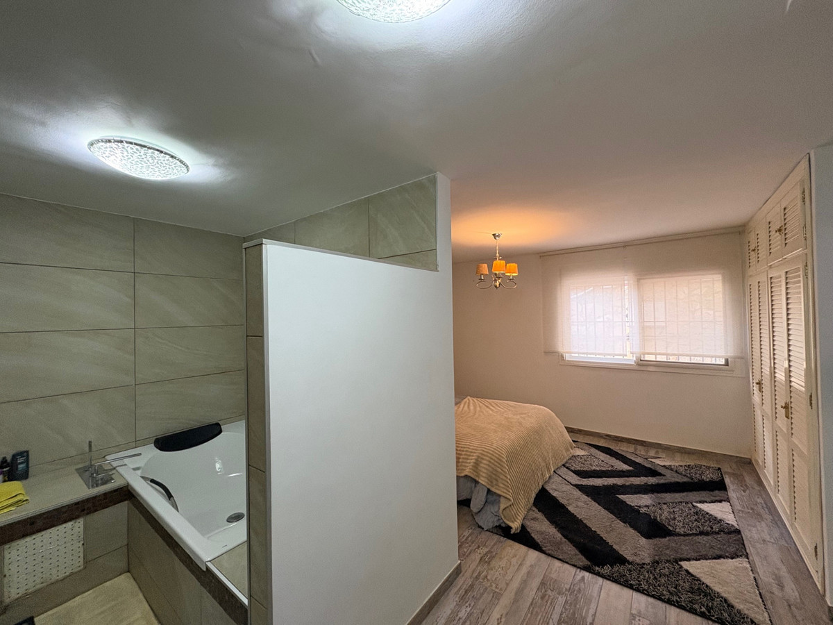 Huis te koop in Estepona | 3 slaapkamers H5367463