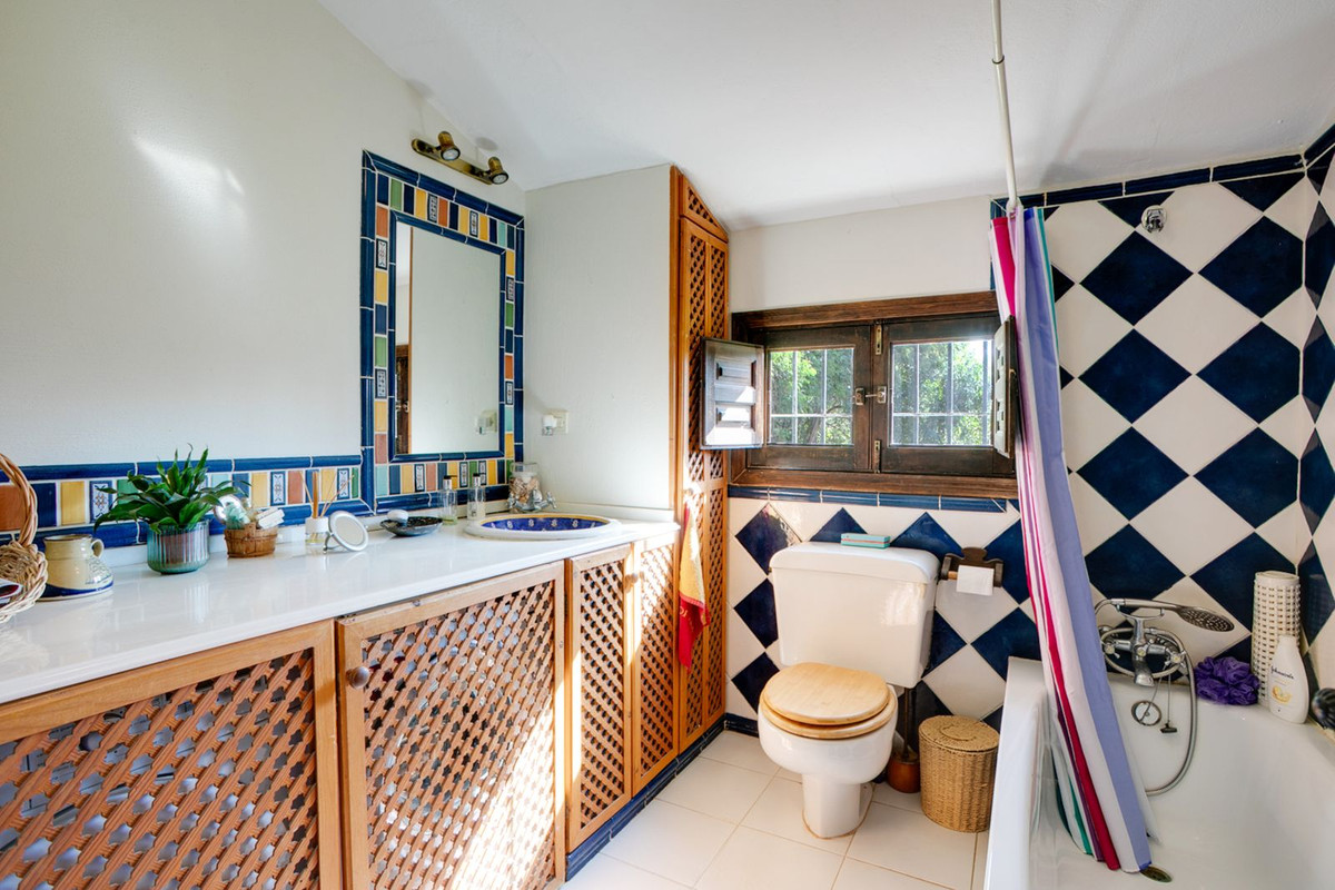 Huis te koop in Estepona | 3 slaapkamers H5371342