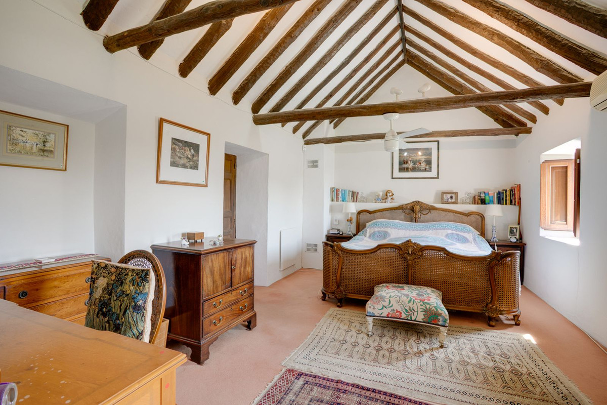 Huis te koop in Estepona | 3 slaapkamers H5371342