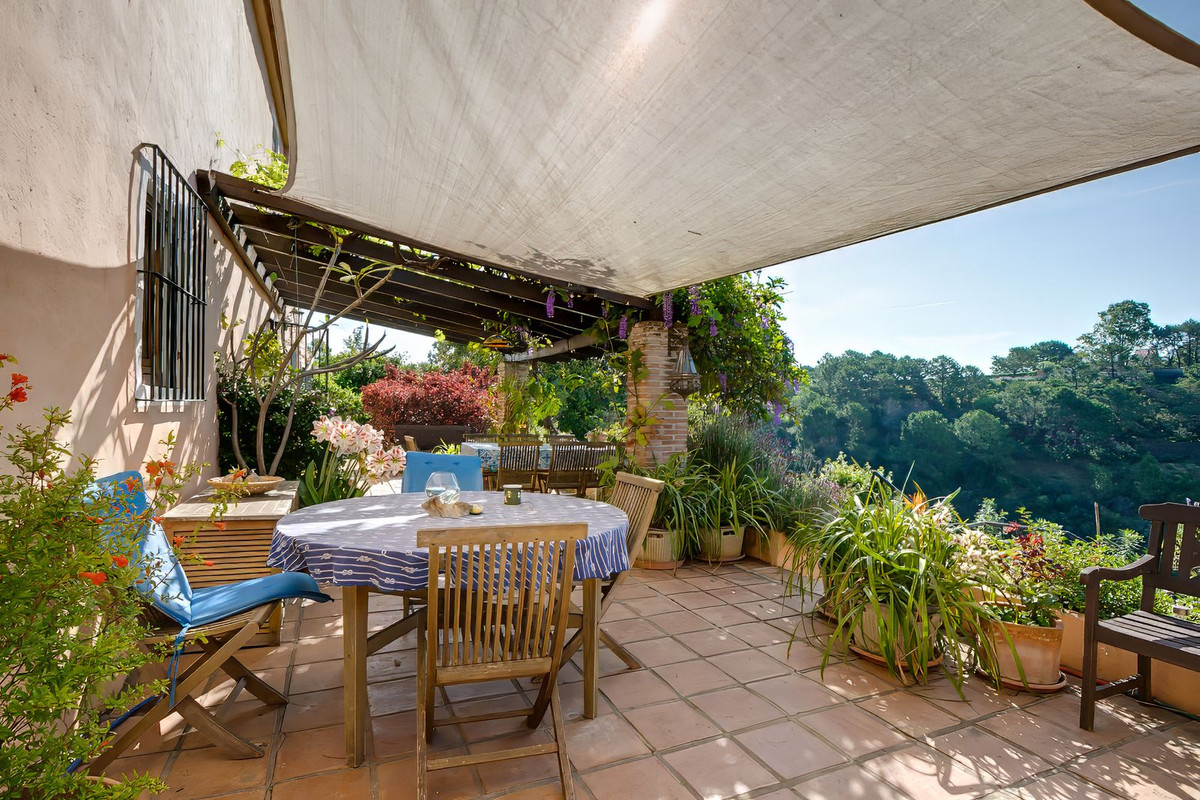 Huis te koop in Estepona | 3 slaapkamers H5371342