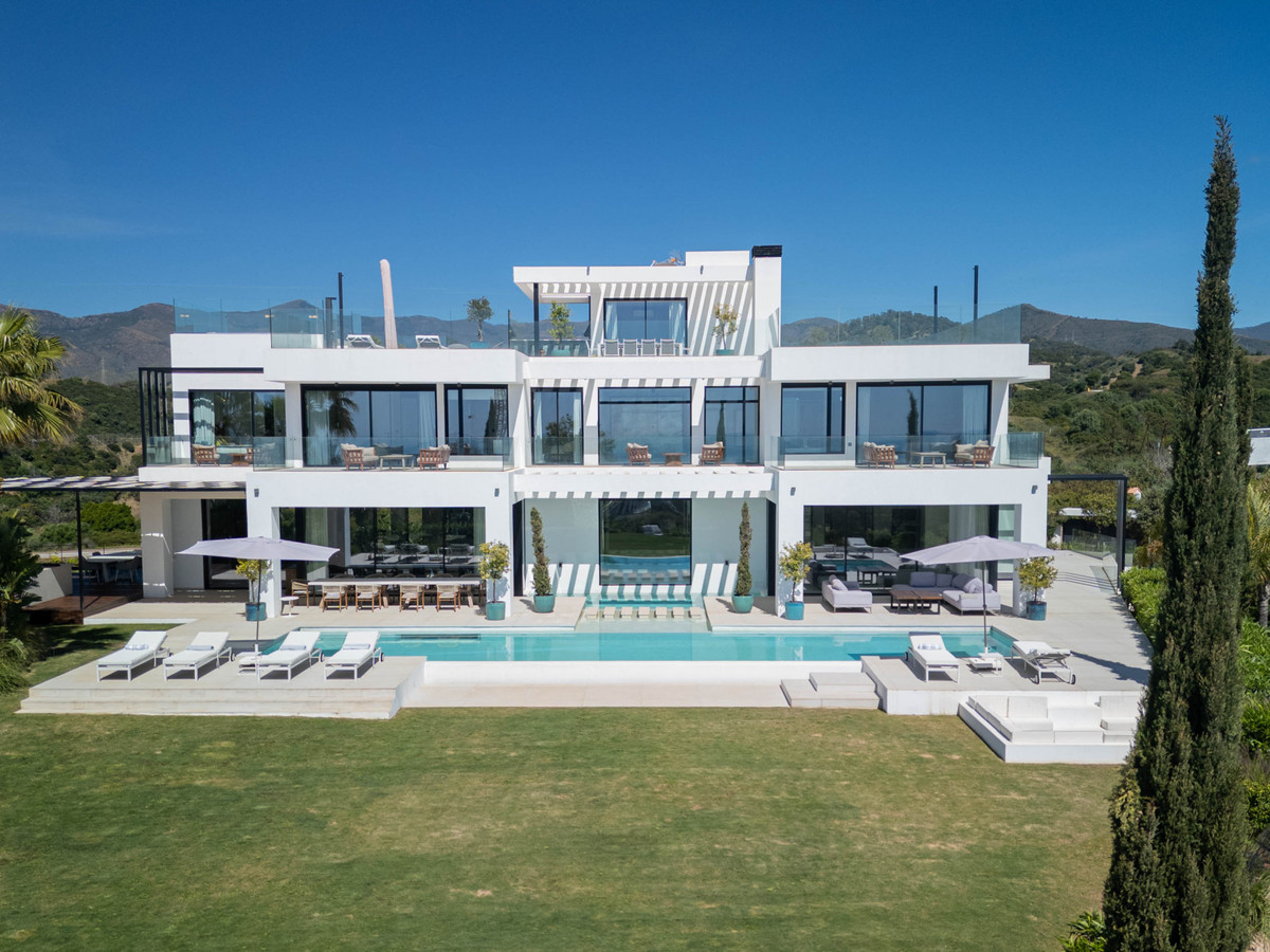 Huis te koop in Estepona | 9 slaapkamers H5372068