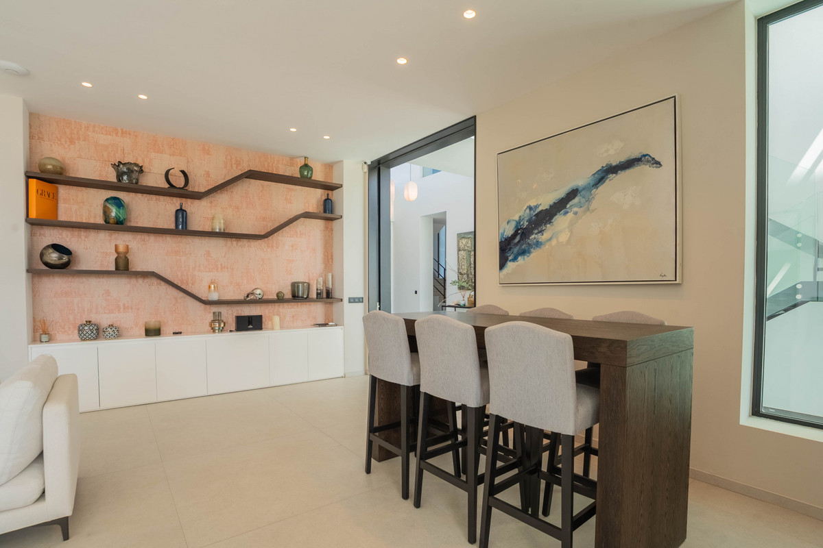 Huis te koop in Estepona | 9 slaapkamers H5372068