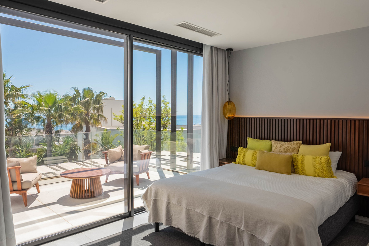 Huis te koop in Estepona | 9 slaapkamers H5372068