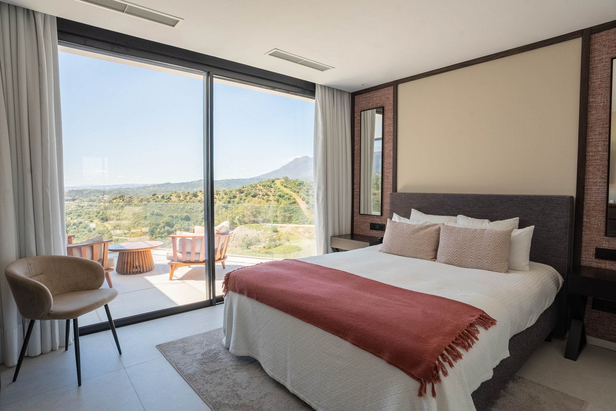 Huis te koop in Estepona | 9 slaapkamers H5372068