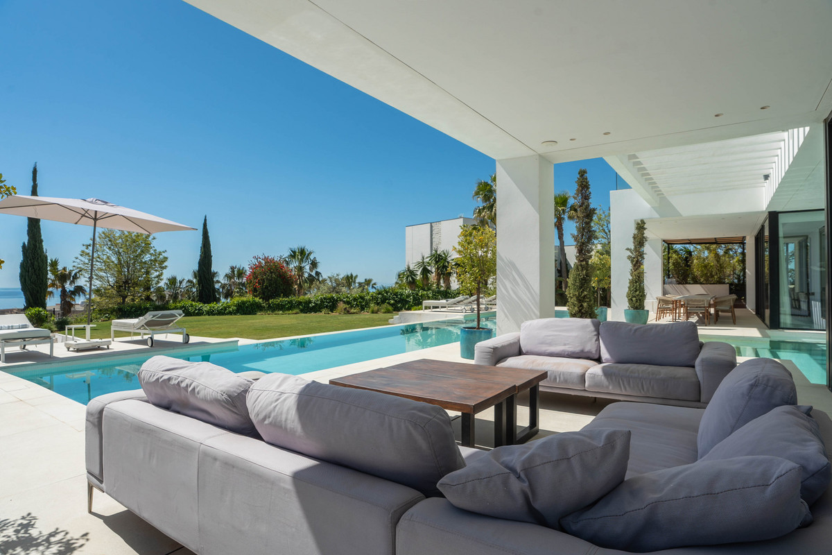 Huis te koop in Estepona | 9 slaapkamers H5372068