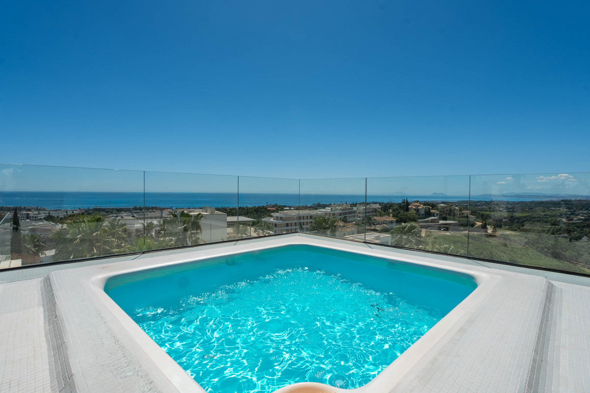 Huis te koop in Estepona | 9 slaapkamers H5372068