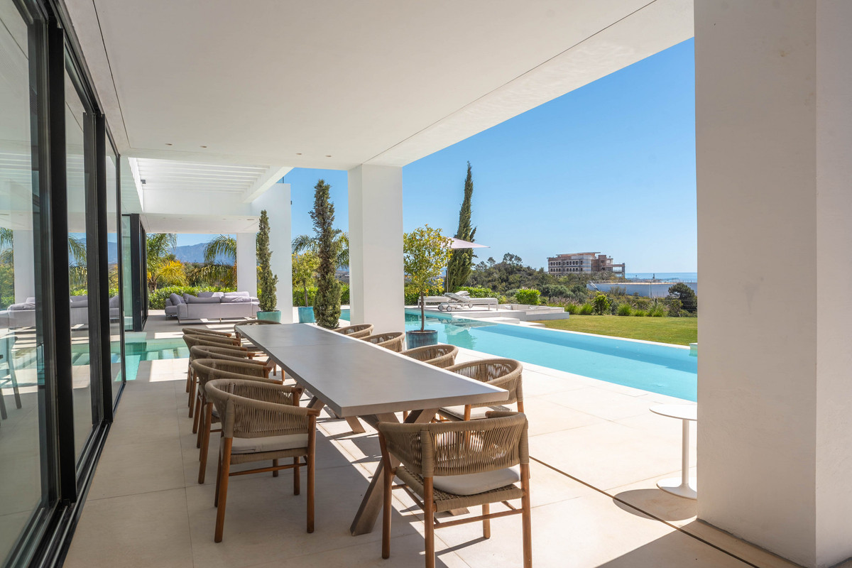 Huis te koop in Estepona | 9 slaapkamers H5372068