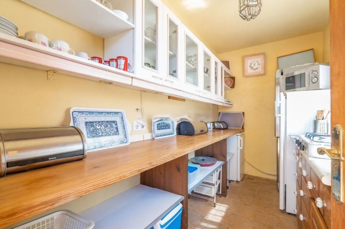 Huis te koop in Estepona | 6 slaapkamers H5373754
