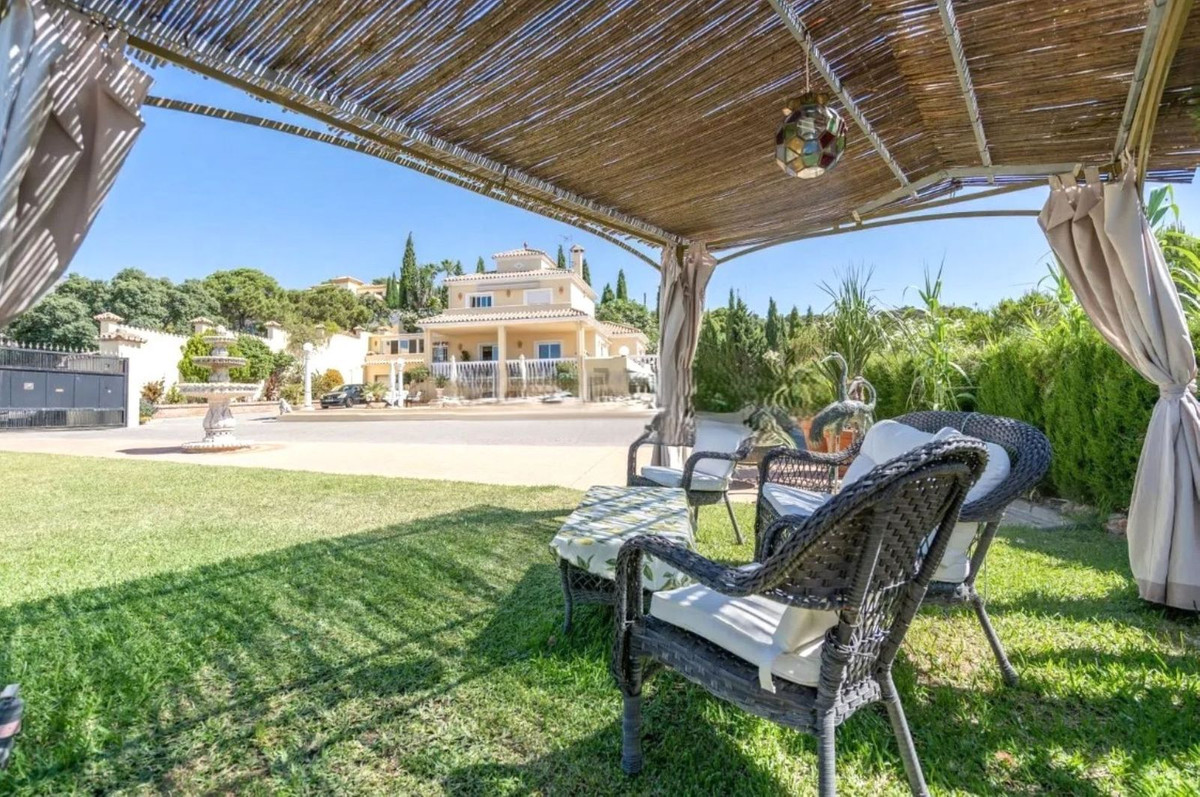 Huis te koop in Estepona | 6 slaapkamers H5373754
