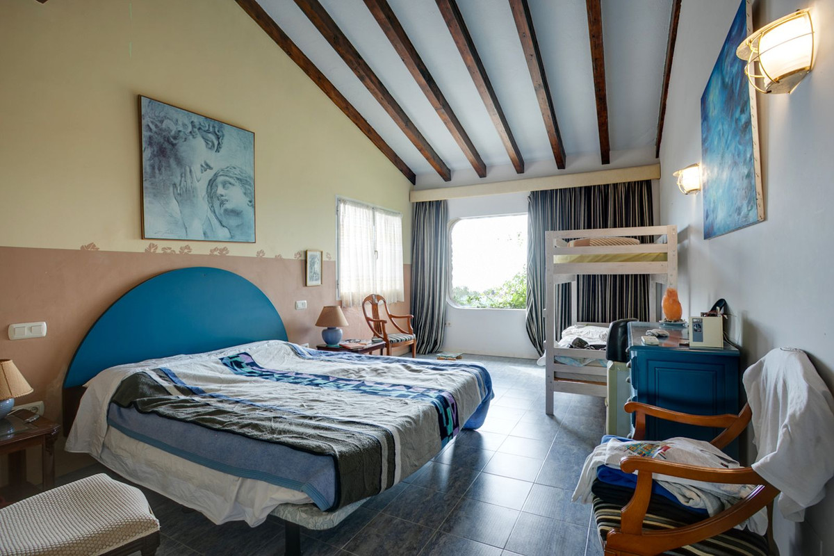 Huis te koop in Estepona | 5 slaapkamers H5373790