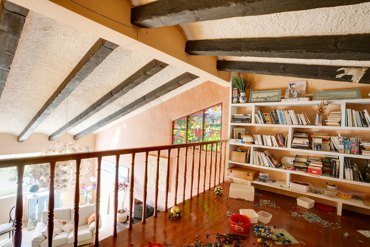 Huis te koop in Estepona | 5 slaapkamers H5373790