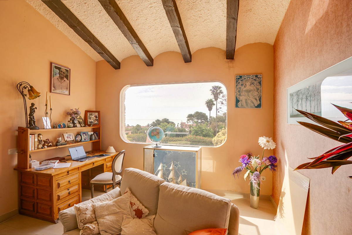 Huis te koop in Estepona | 5 slaapkamers H5373790
