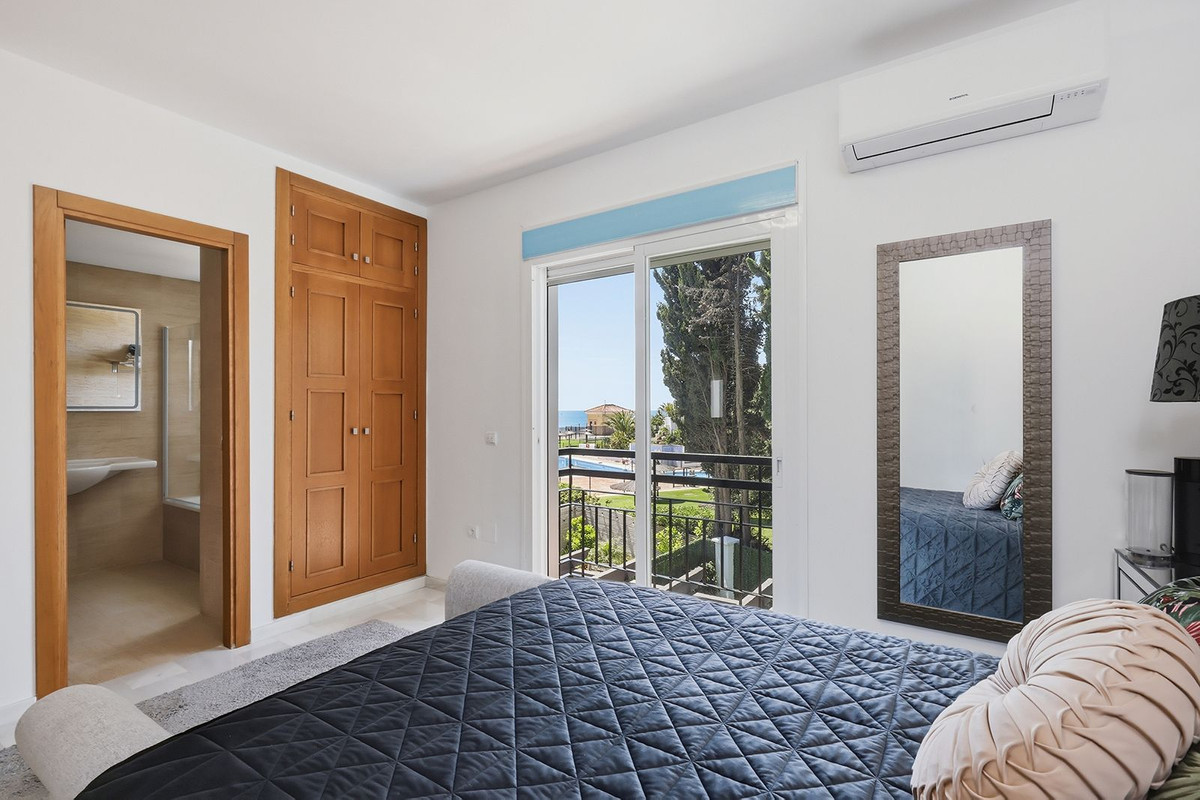 Huis te koop in Estepona | 5 slaapkamers H5374486