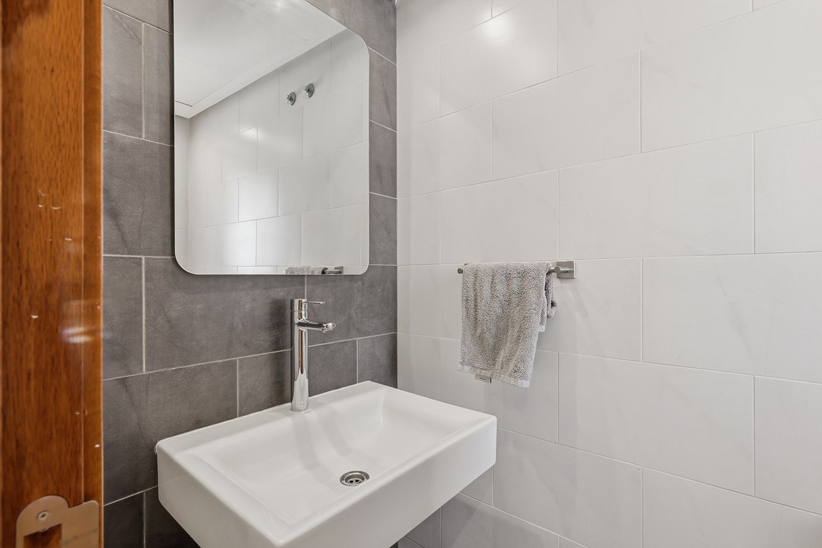 Huis te koop in Estepona | 5 slaapkamers H5374486