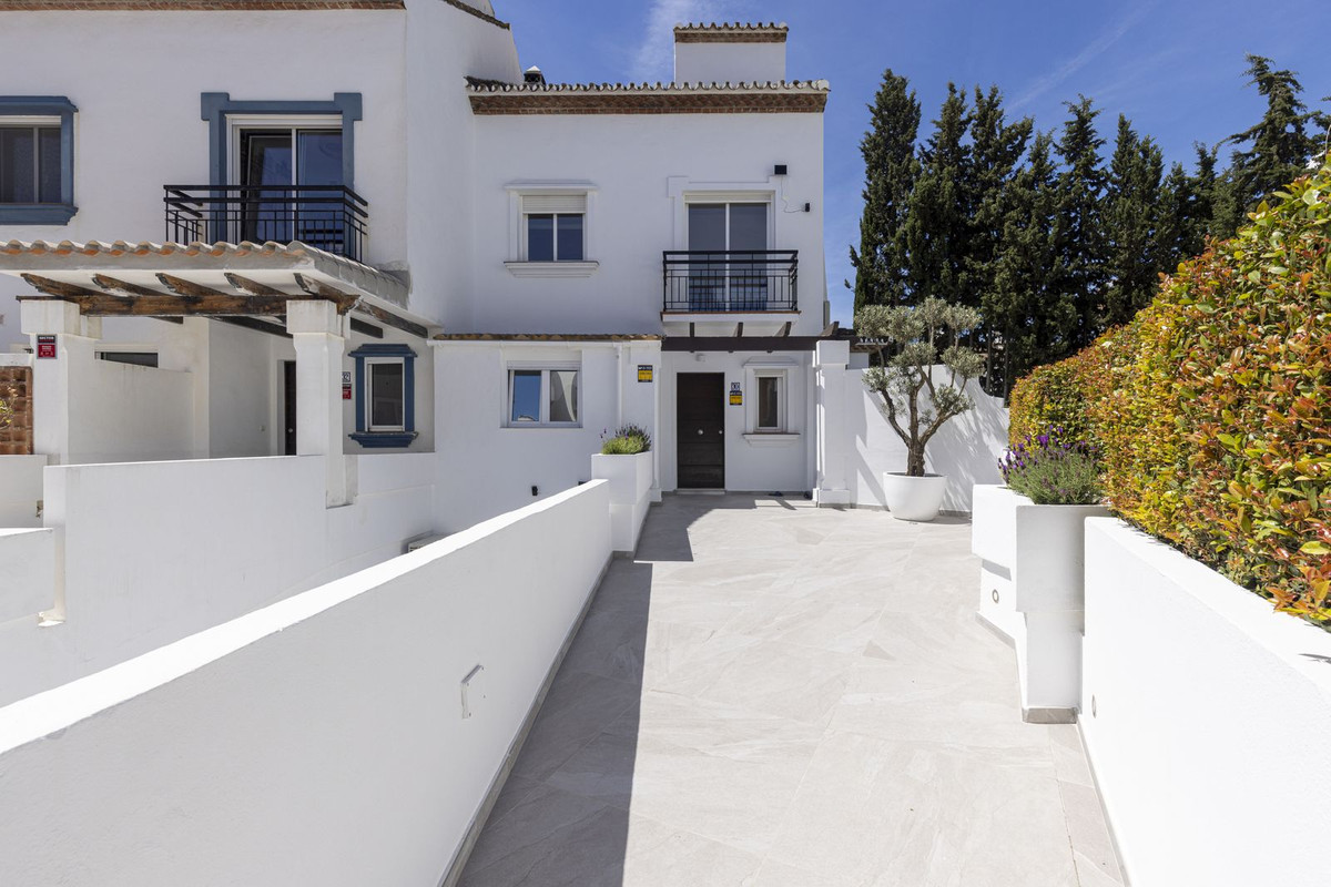 Huis te koop in Estepona | 5 slaapkamers H5374486