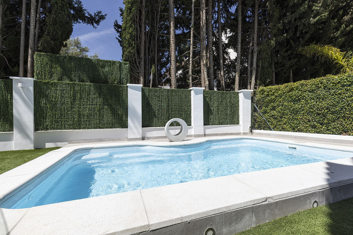 Huis te koop in Estepona | 5 slaapkamers H5374486