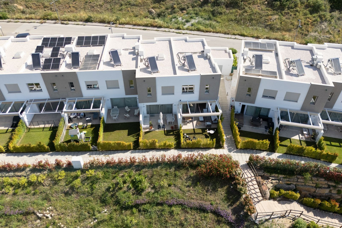 Huis te koop in Estepona | 3 slaapkamers H5374921