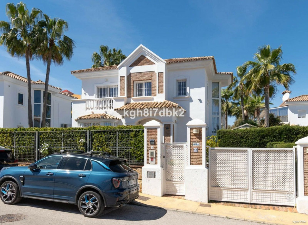 Huis te koop in Estepona | 4 slaapkamers H5380165