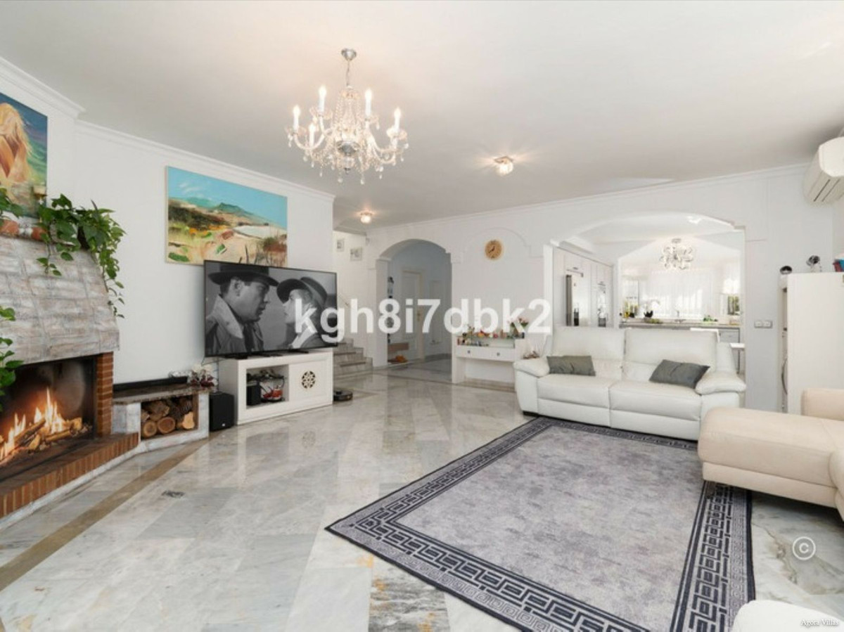 Huis te koop in Estepona | 4 slaapkamers H5380165