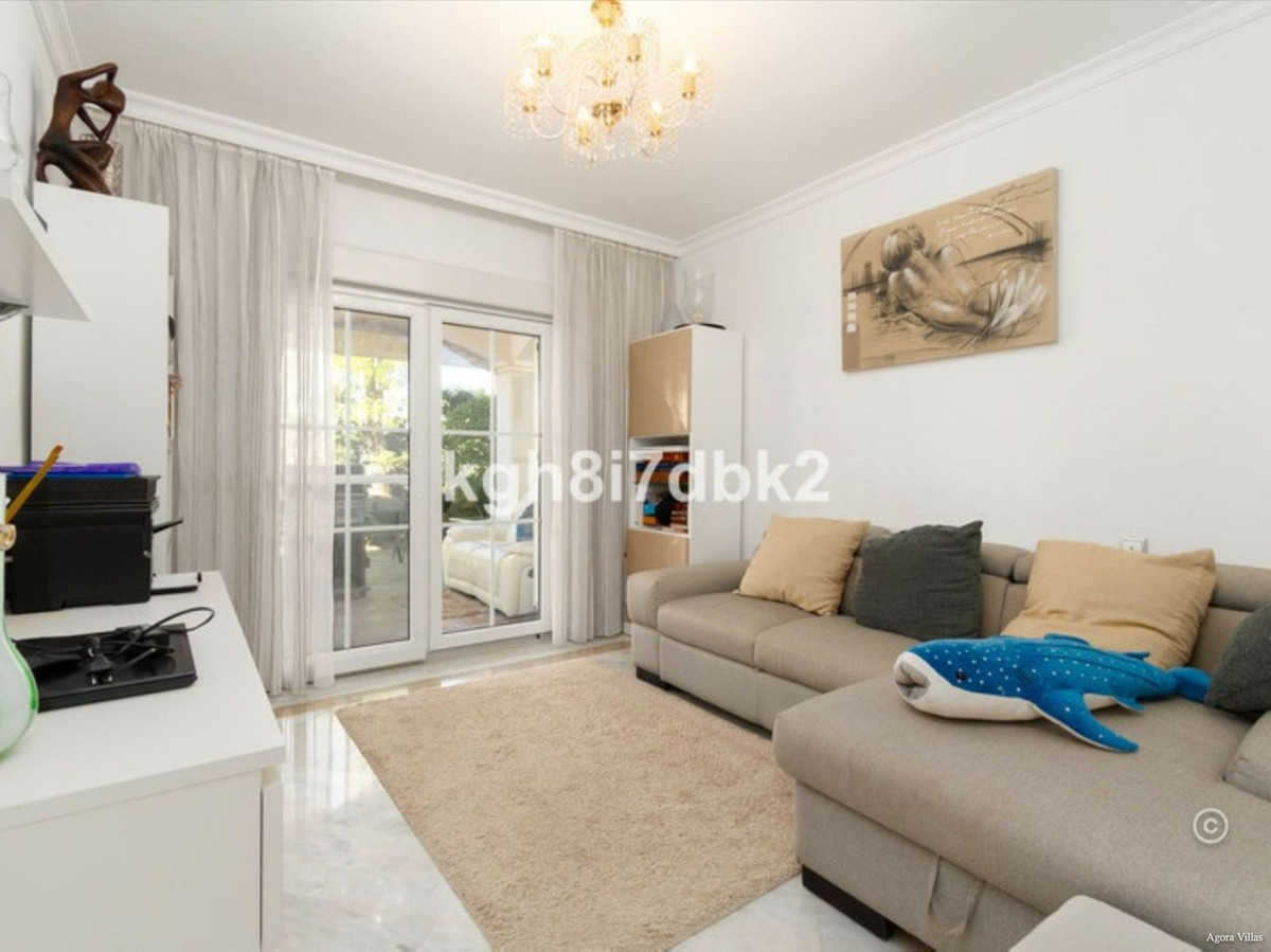 Huis te koop in Estepona | 4 slaapkamers H5380165