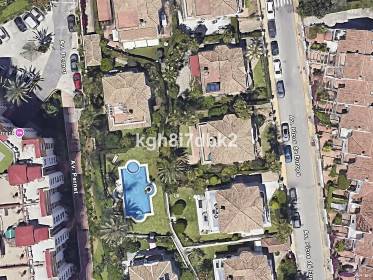 Huis te koop in Estepona | 4 slaapkamers H5380165