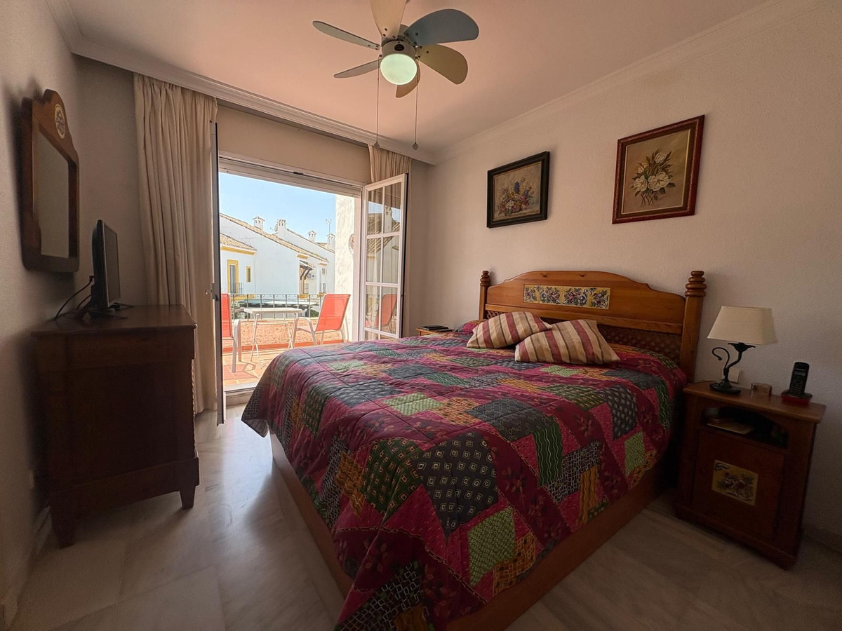 Huis te koop in Estepona | 4 slaapkamers H5383693