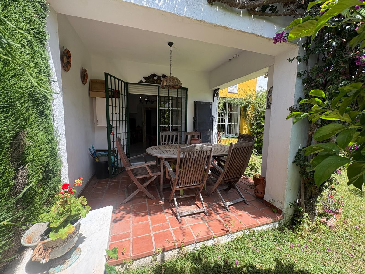 Huis te koop in Estepona | 4 slaapkamers H5383693