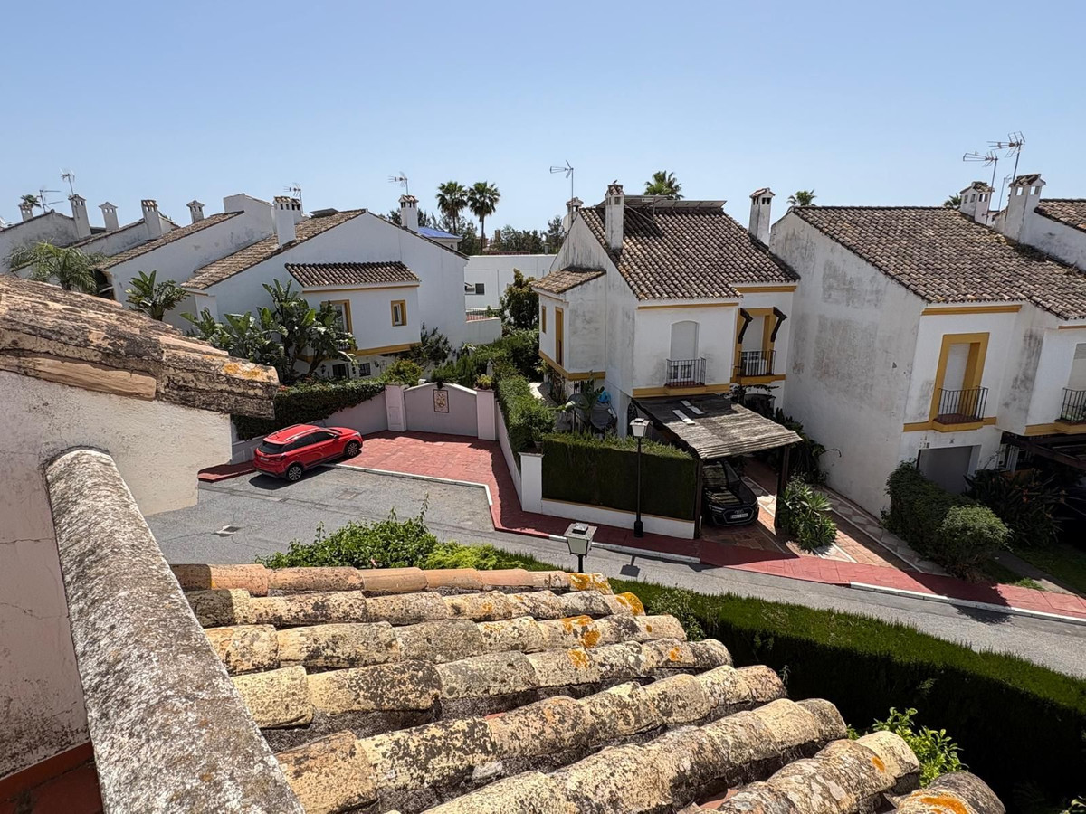 Huis te koop in Estepona | 4 slaapkamers H5383693