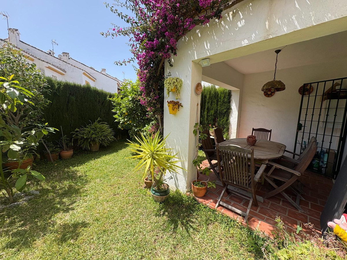 Huis te koop in Estepona | 4 slaapkamers H5383693