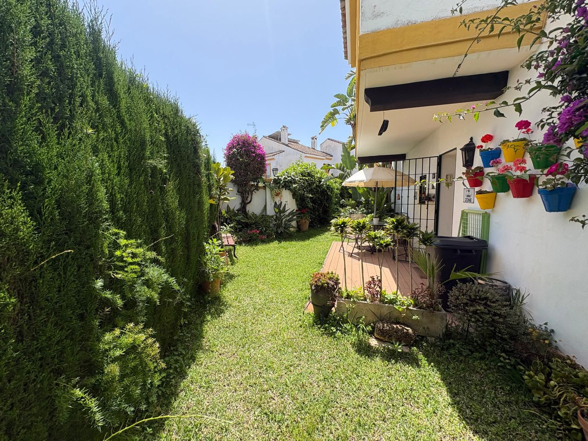 Huis te koop in Estepona | 4 slaapkamers H5383693