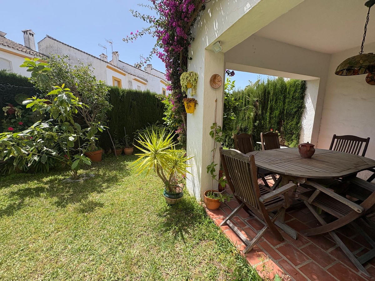 Huis te koop in Estepona | 4 slaapkamers H5383693