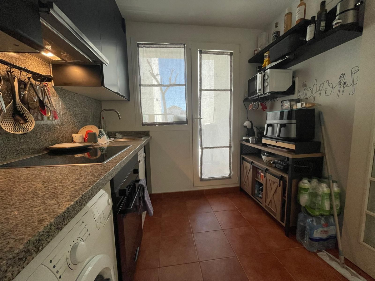 Huis te koop in Estepona | 3 slaapkamers H5389696