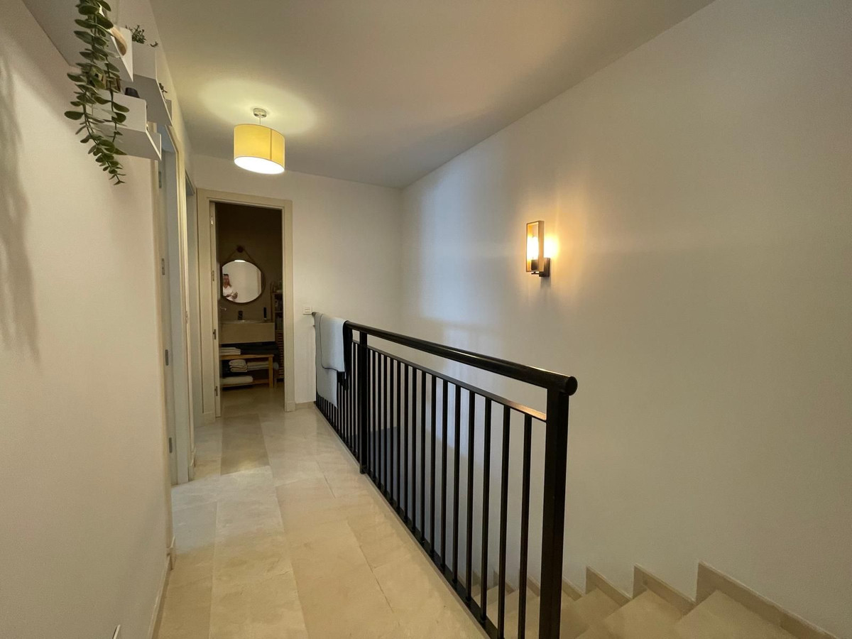 Huis te koop in Estepona | 3 slaapkamers H5389696