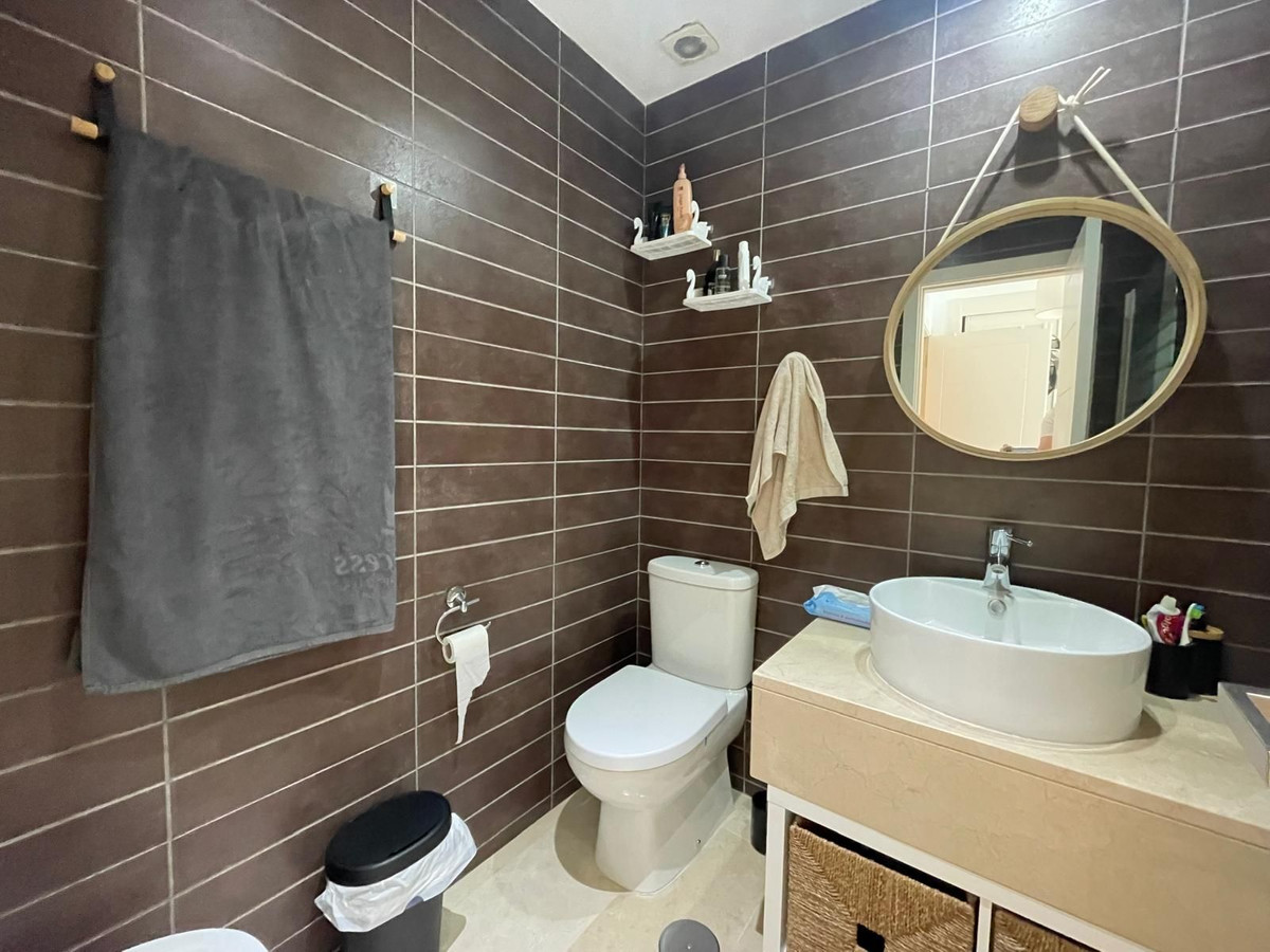 Huis te koop in Estepona | 3 slaapkamers H5389696