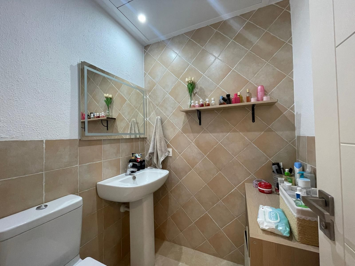 Huis te koop in Estepona | 3 slaapkamers H5389696