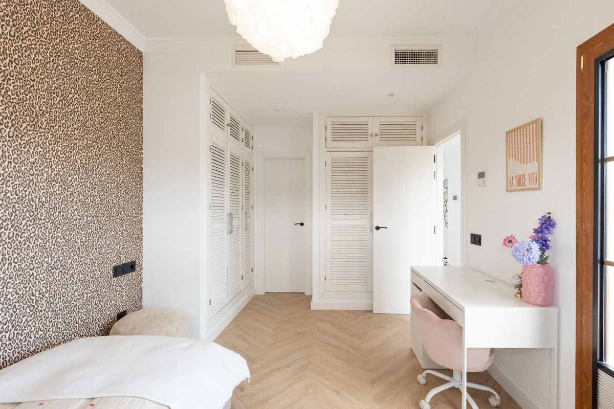 Huis te koop in Estepona | 4 slaapkamers H5390143