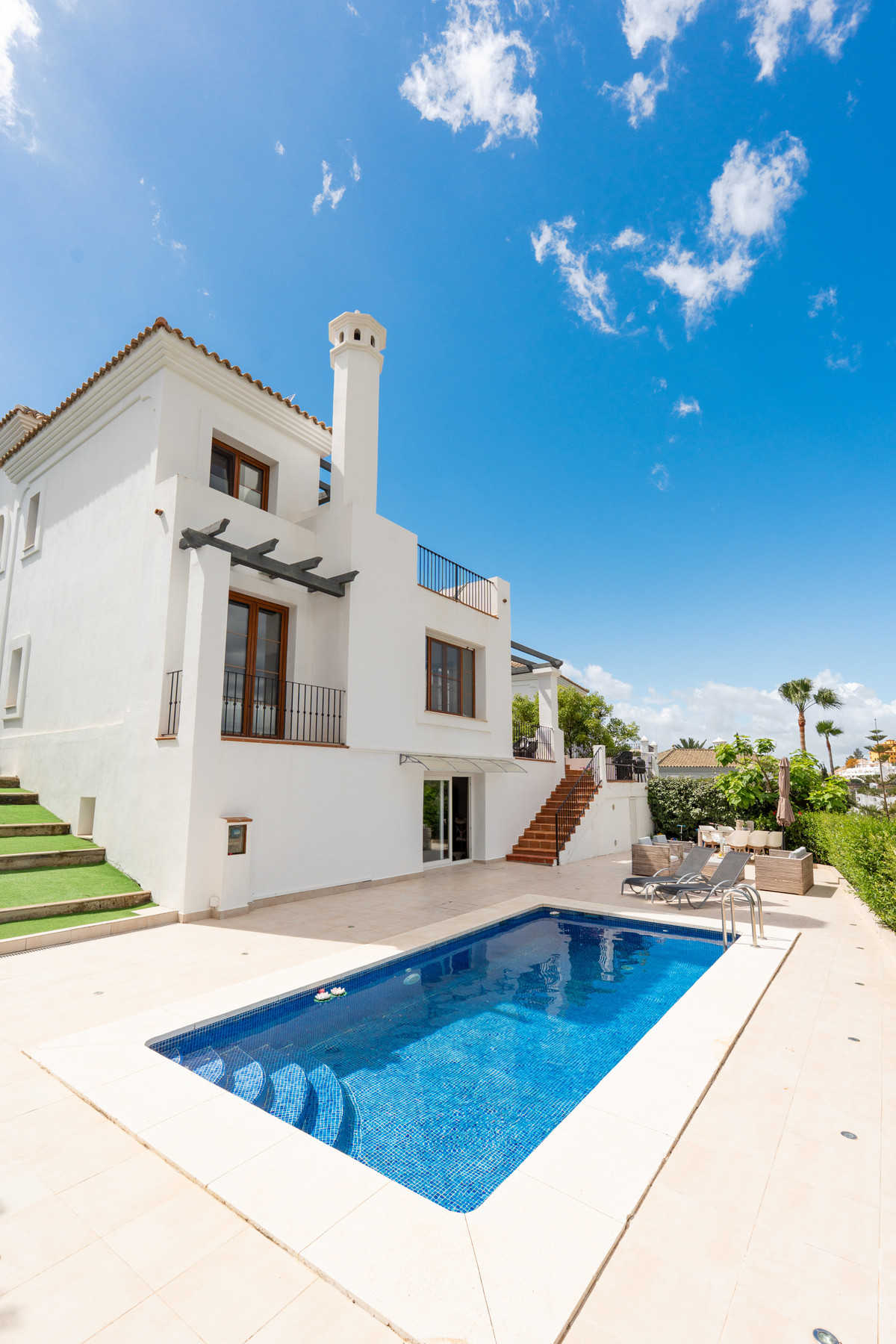 Huis te koop in Estepona | 4 slaapkamers H5390143