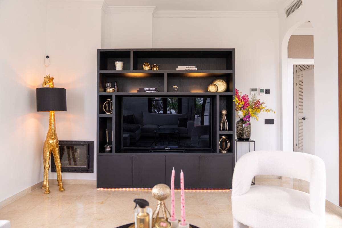 Huis te koop in Estepona | 4 slaapkamers H5390143