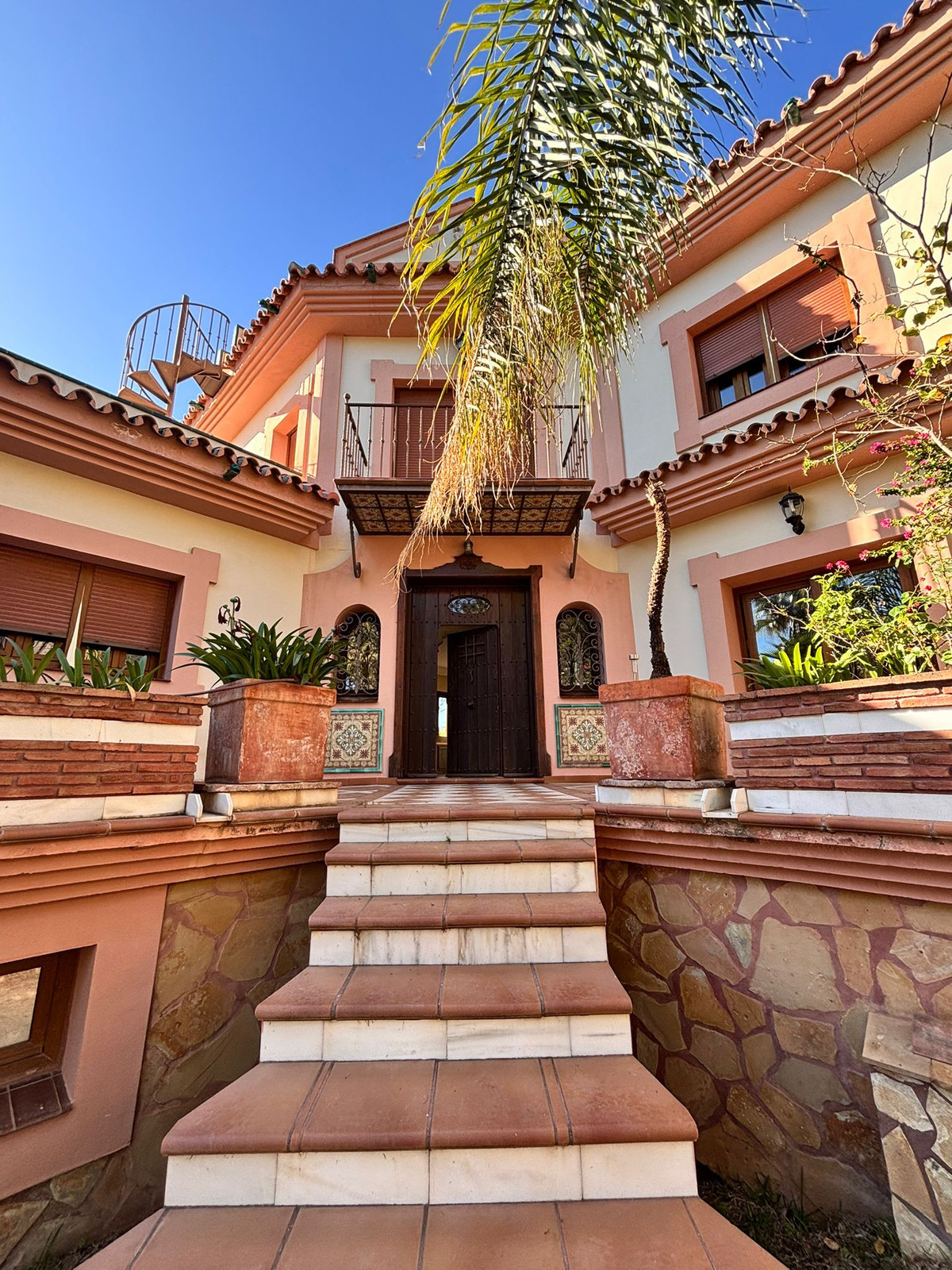 Huis te koop in Estepona | 5 slaapkamers H5391679