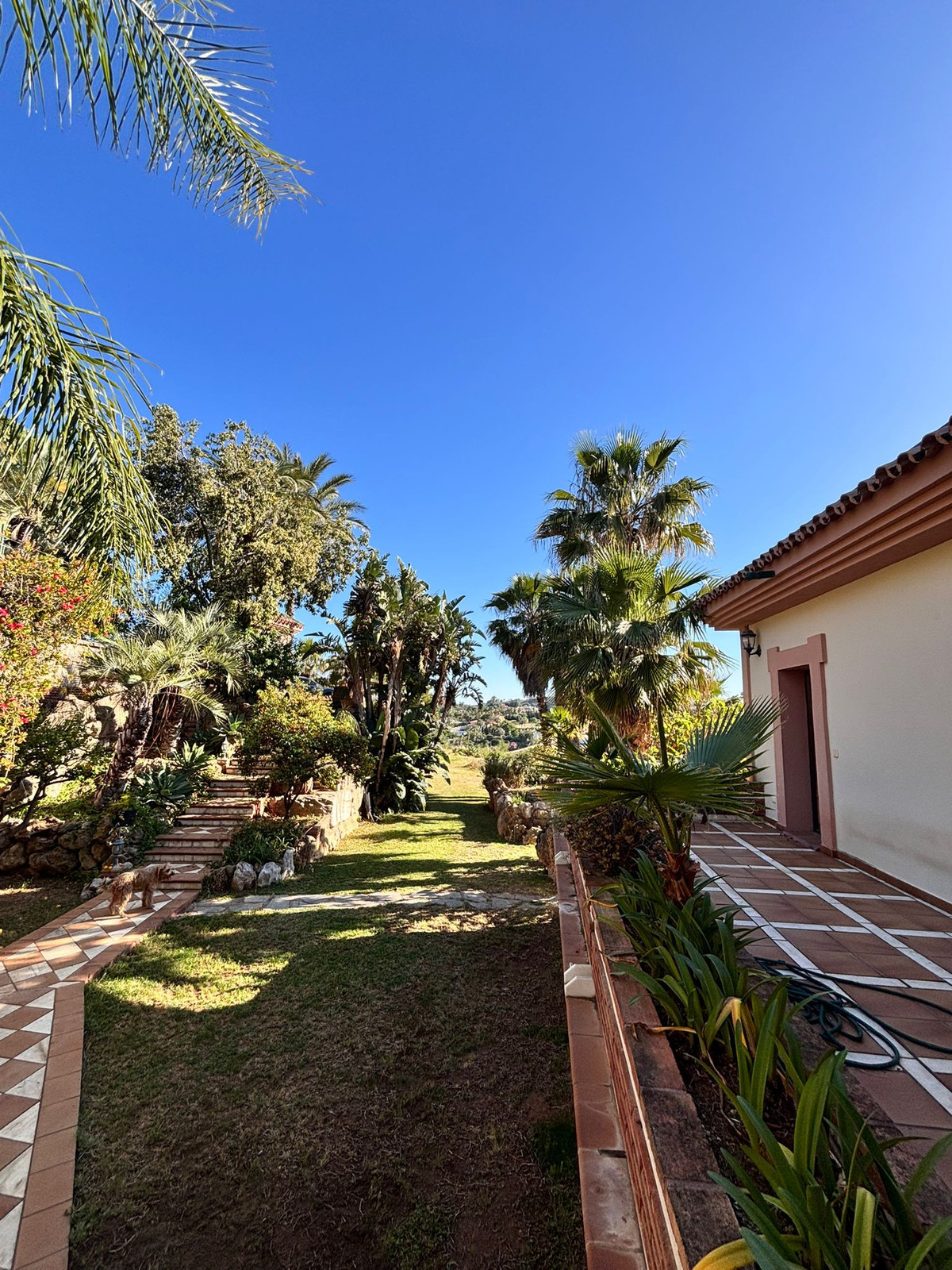 Huis te koop in Estepona | 5 slaapkamers H5391679