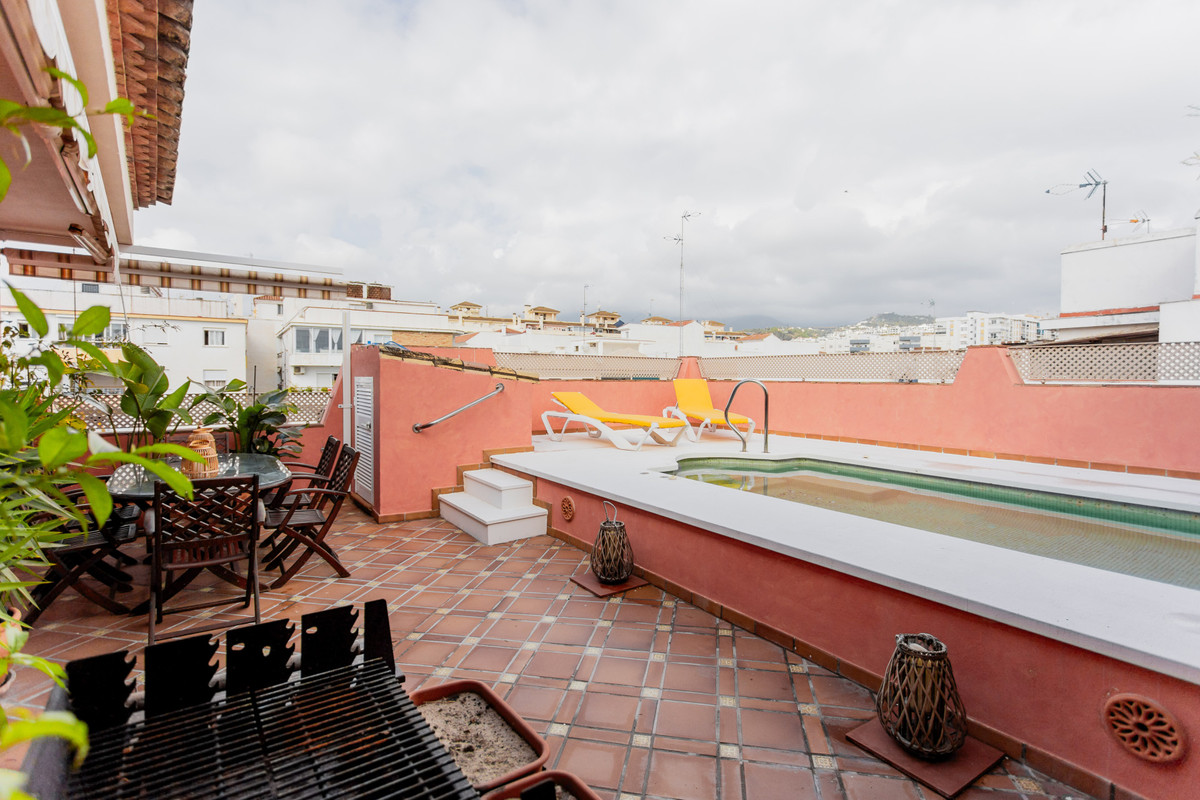 Appartement te koop in Estepona | 7 slaapkamers H5392306
