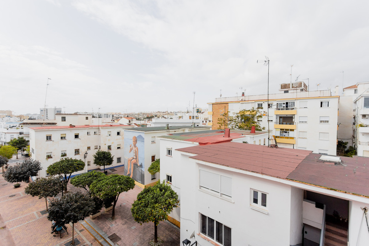 Appartement te koop in Estepona | 7 slaapkamers H5392306