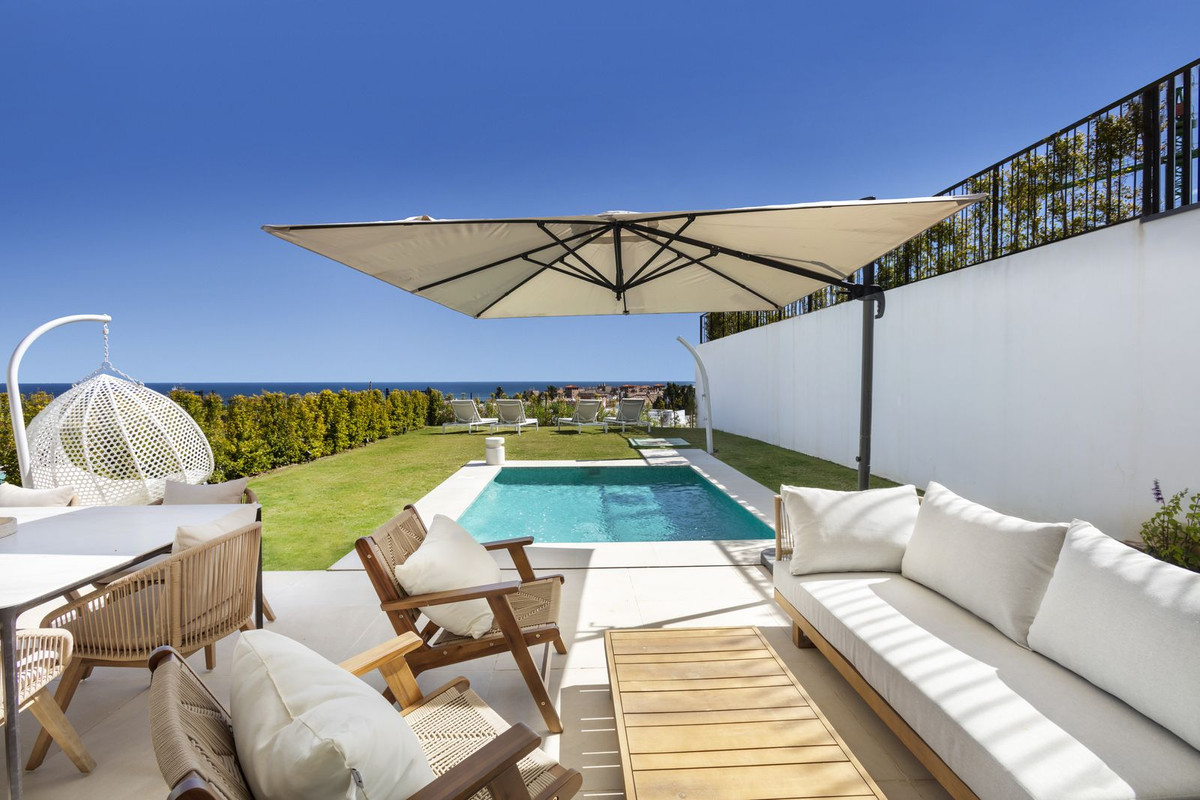 Huis te koop in Estepona | 4 slaapkamers H5394934