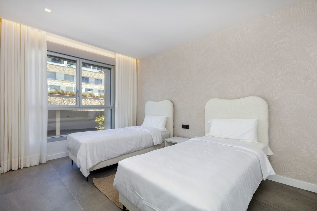 Huis te koop in Estepona | 4 slaapkamers H5394934