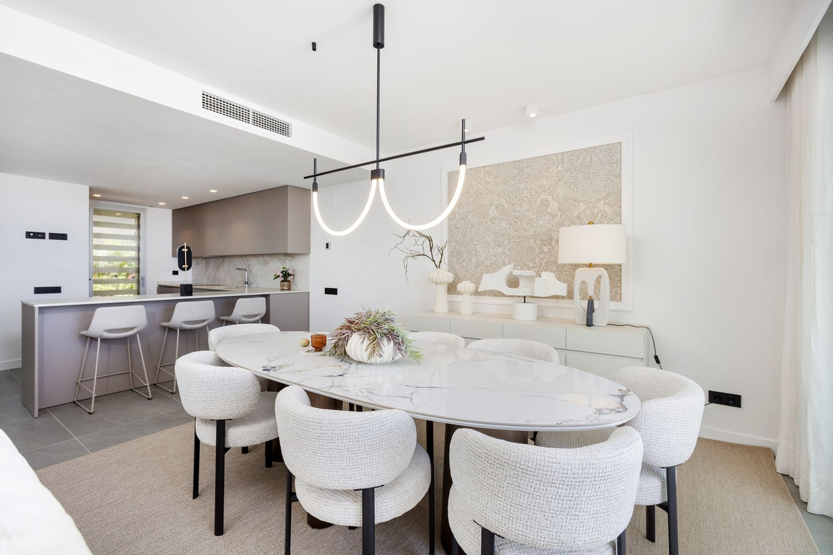 Huis te koop in Estepona | 4 slaapkamers H5394934
