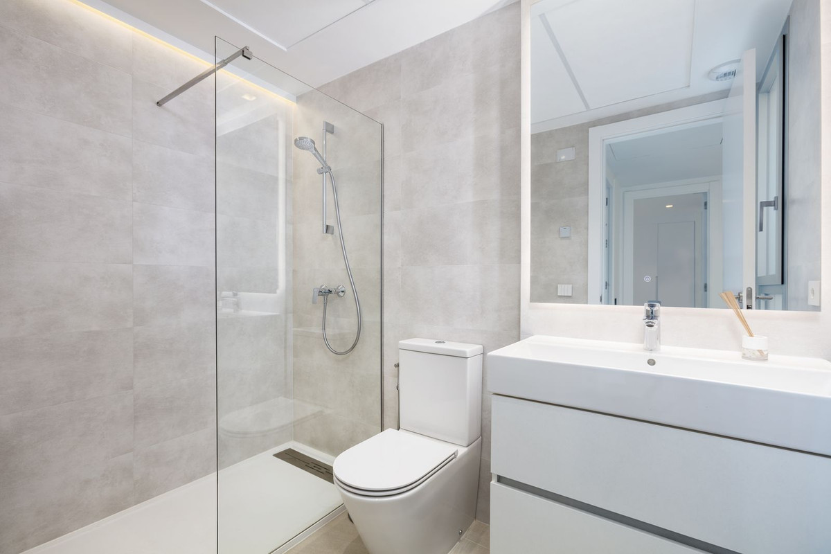 Huis te koop in Estepona | 4 slaapkamers H5394934