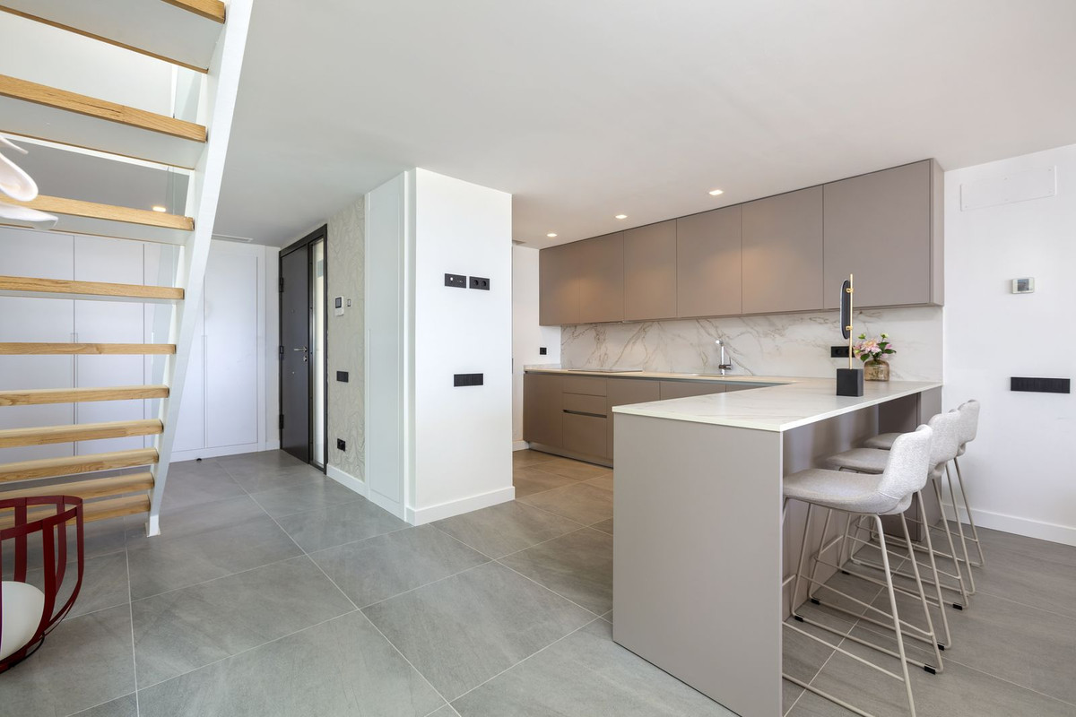 Huis te koop in Estepona | 4 slaapkamers H5394934
