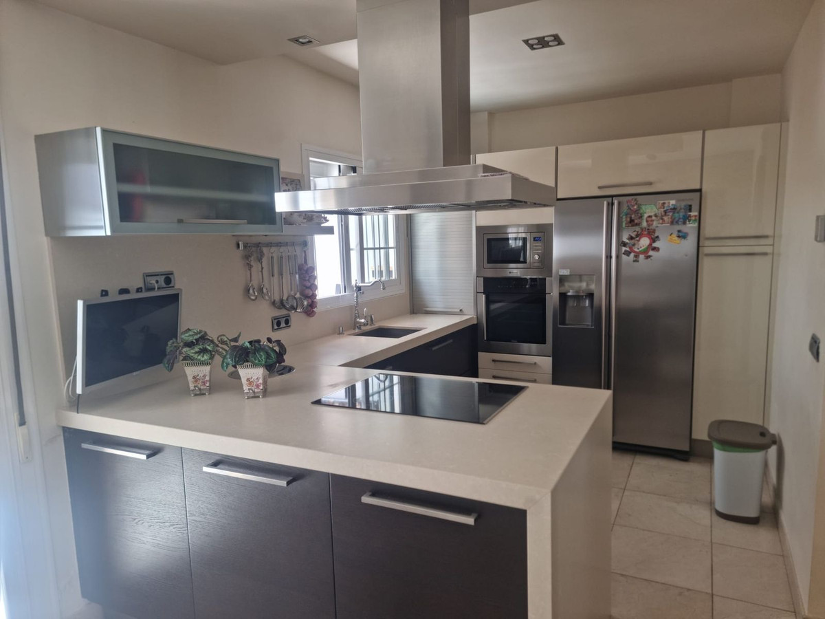Appartement te koop in Estepona | 5 slaapkamers H5395000